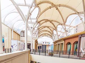 商場屋頂膜結(jié)構(gòu)有哪些特點(diǎn)？