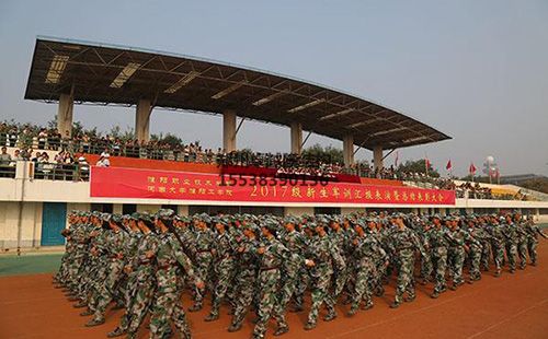 濮陽職業(yè)技術學院看臺（主席臺）罩棚現(xiàn)狀