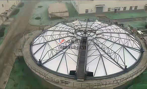 三門峽<font color='red'>污水池膜結(jié)構(gòu)</font>頂蓋除臭（設(shè)計施工） 　　