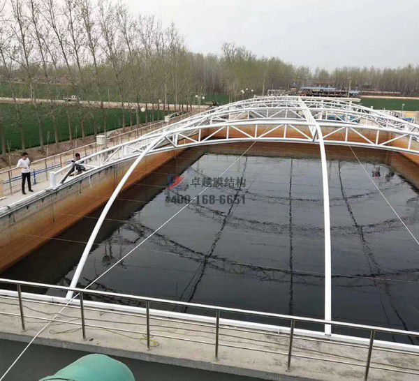 常德膜結(jié)構(gòu)<font color='red'>污水池加蓋</font>【案例分析】 　　