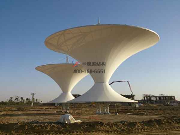 青島<font color='red'>張拉膜結構</font>景觀小品【案例圖片】