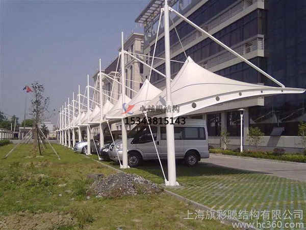 從江<font color='red'>膜結(jié)構(gòu)停車棚</font>【遮陽棚廠家】生產(chǎn)設(shè)計(jì)