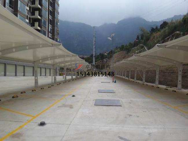 臺(tái)江<font color='red'>膜結(jié)構(gòu)停車棚</font>【遮陽棚廠家】生產(chǎn)設(shè)計(jì)