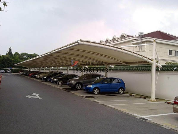 米林<font color='red'>膜結(jié)構(gòu)停車棚</font>【遮陽棚廠家】