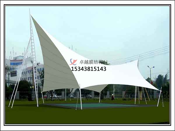 石家<font color='red'>張拉膜結(jié)構(gòu)</font>景觀