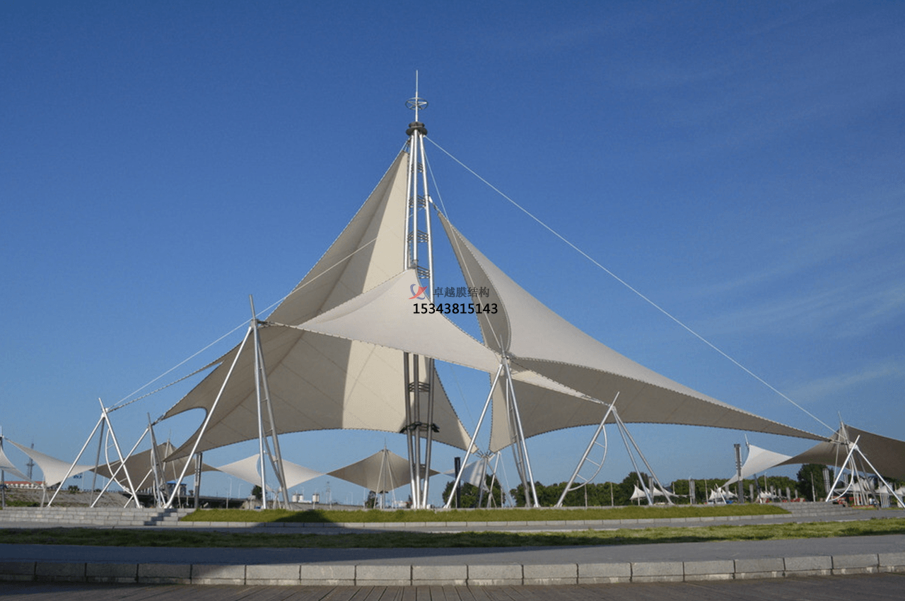 許昌膜結(jié)構(gòu)體育看臺(tái)、停車棚膜材廠家
