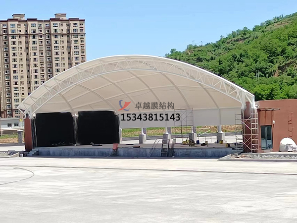 舞臺建筑采用膜結(jié)構(gòu)的原因？