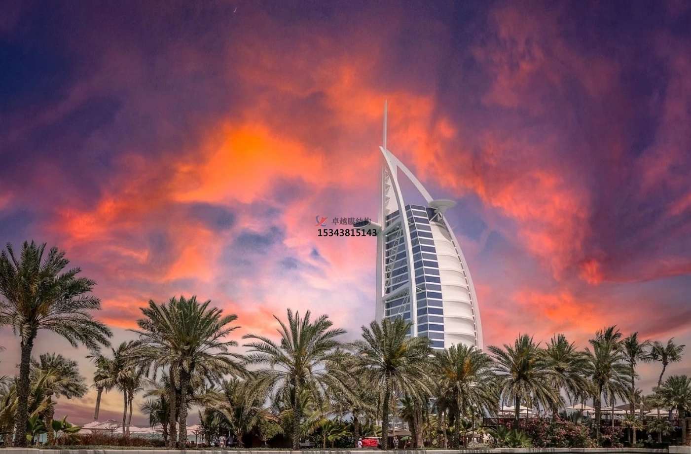 ?？谏虡I(yè)廣場膜結(jié)構(gòu)——?？谀そY(jié)構(gòu)公司專業(yè)廠家