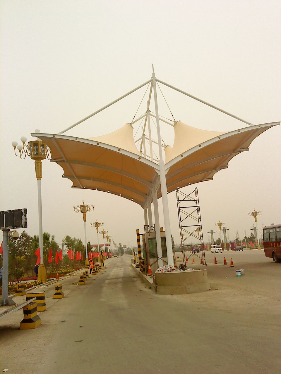 收費(fèi)站膜結(jié)構(gòu)是什么？收費(fèi)站膜結(jié)構(gòu)有哪些優(yōu)勢？