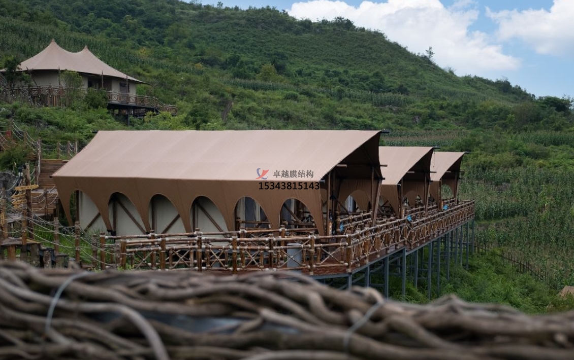 漳州<font color='red'>膜結(jié)構(gòu)公司</font>【帳篷酒店】漳州膜結(jié)構(gòu)廠家